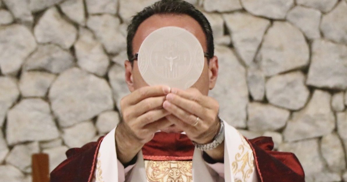 Corpus Christi: fé que se faz caminho e compromisso